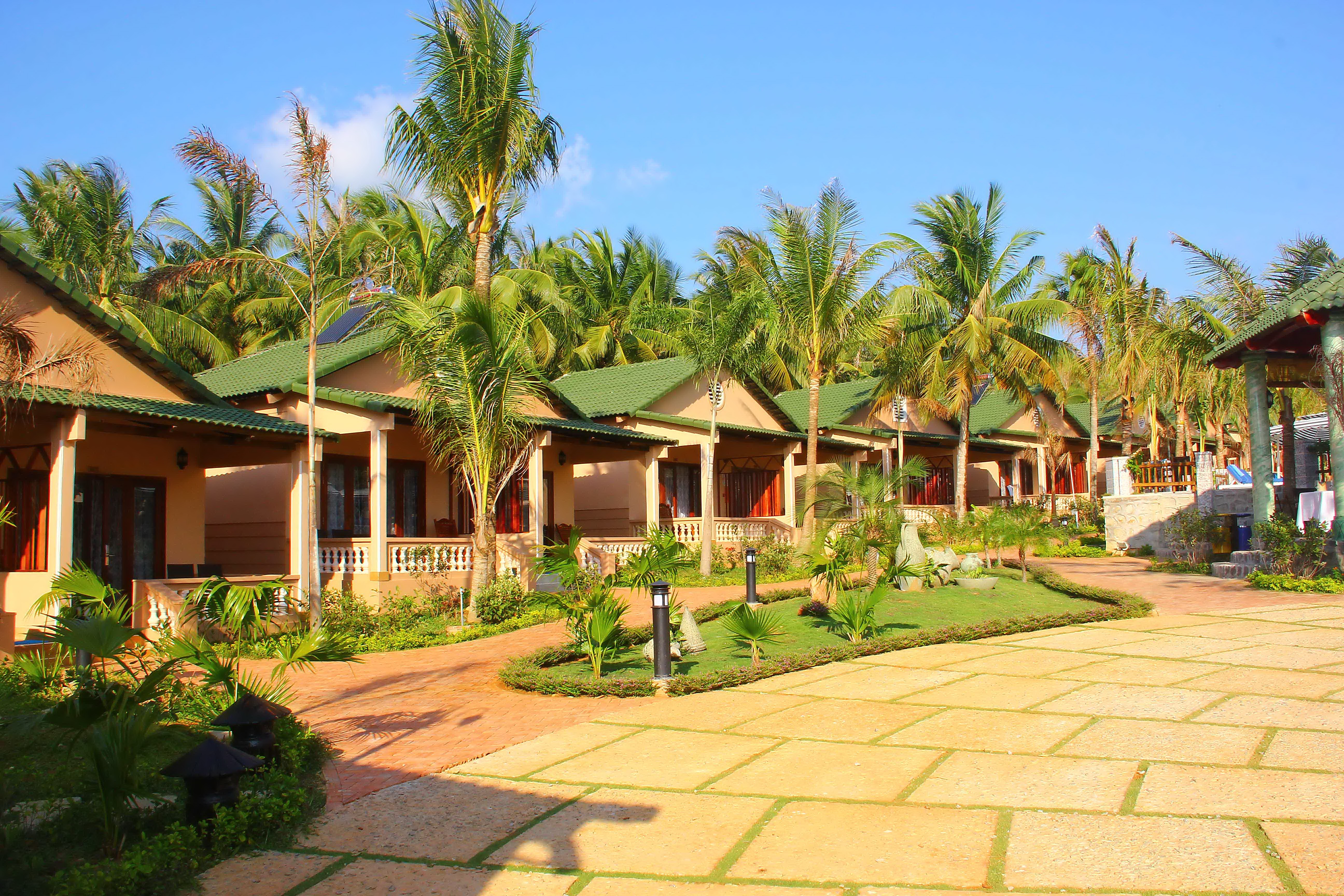 Cảnh quan Resort Phú VÂn - Hotel24h.net