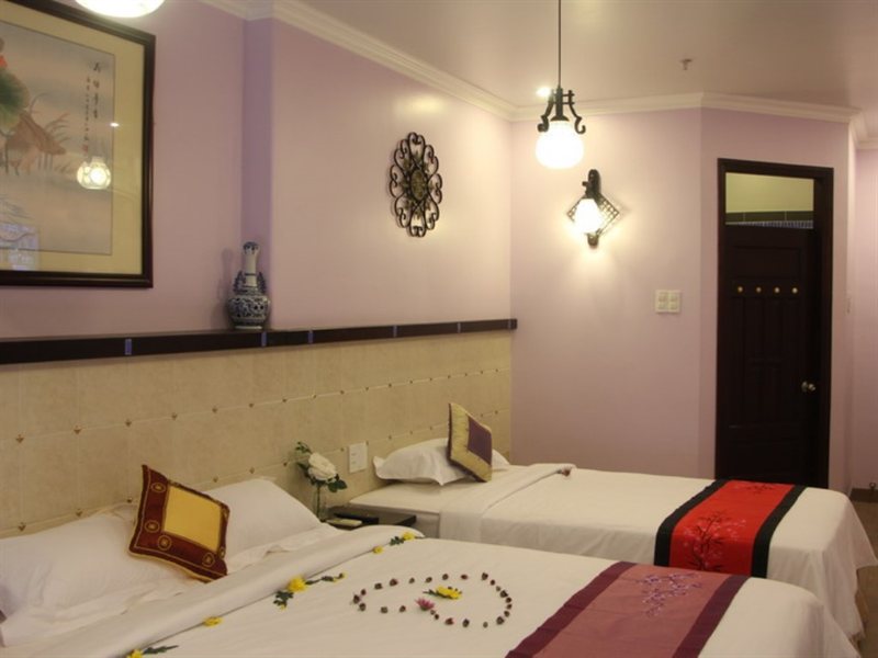 Phòng Deluxe - Hotel24h.net