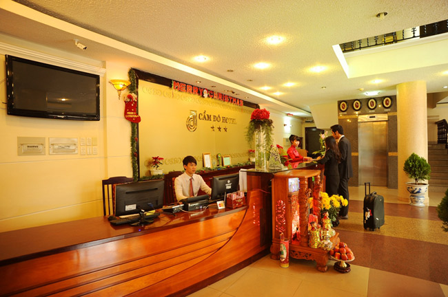 Lễ tân - Hotel24h.net