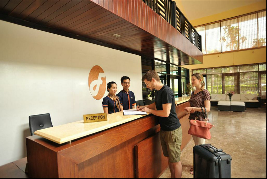 Lễ tân - Hotel24h.net