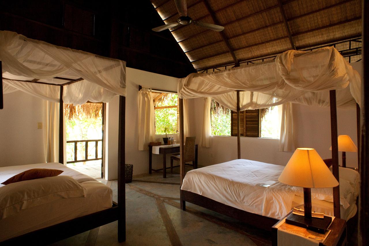 resort-mango-bay-bungalow-2-hotel24h.net.jpg