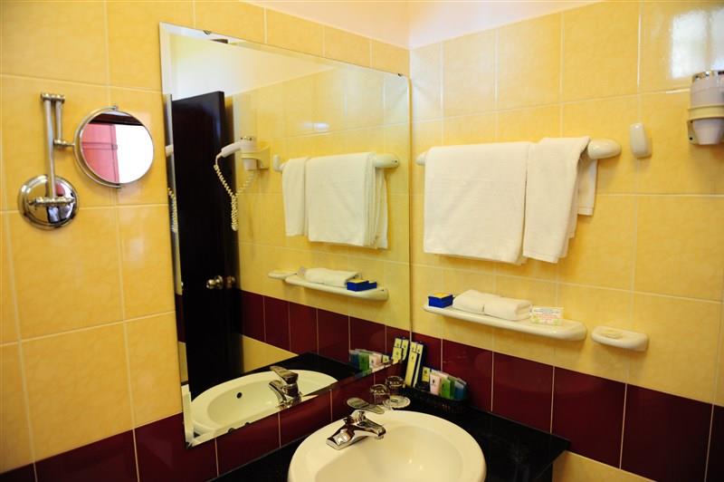 Phòng tắm - Hotel24h.net