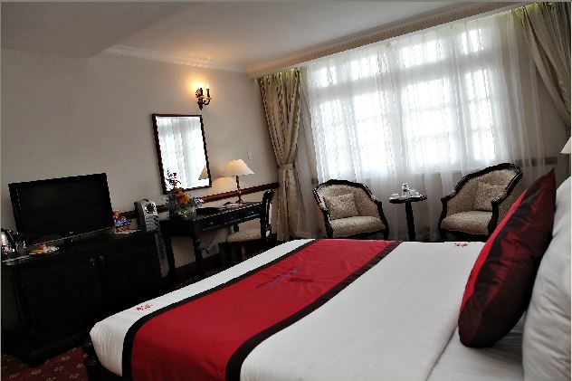 Phòng Deluxe - Hotel24h.net