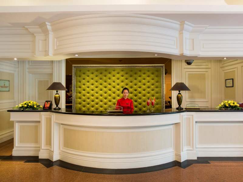 Lẽ tân - Hotel24h.net