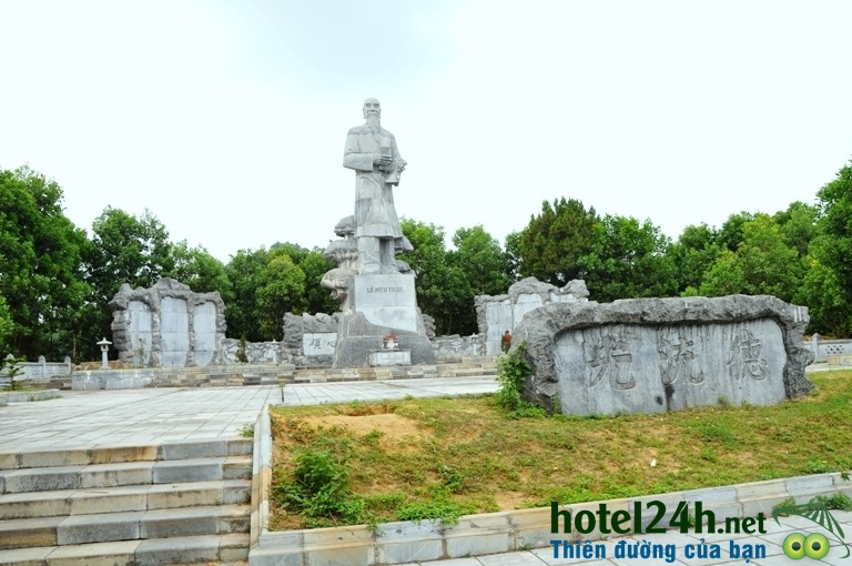 khu-di-tich-Le-Huu-Trac-1-hotel24h.net.jpg