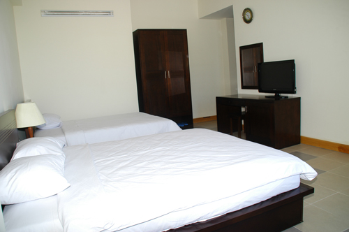 Phòng 4 Khách - Hotel24h.net