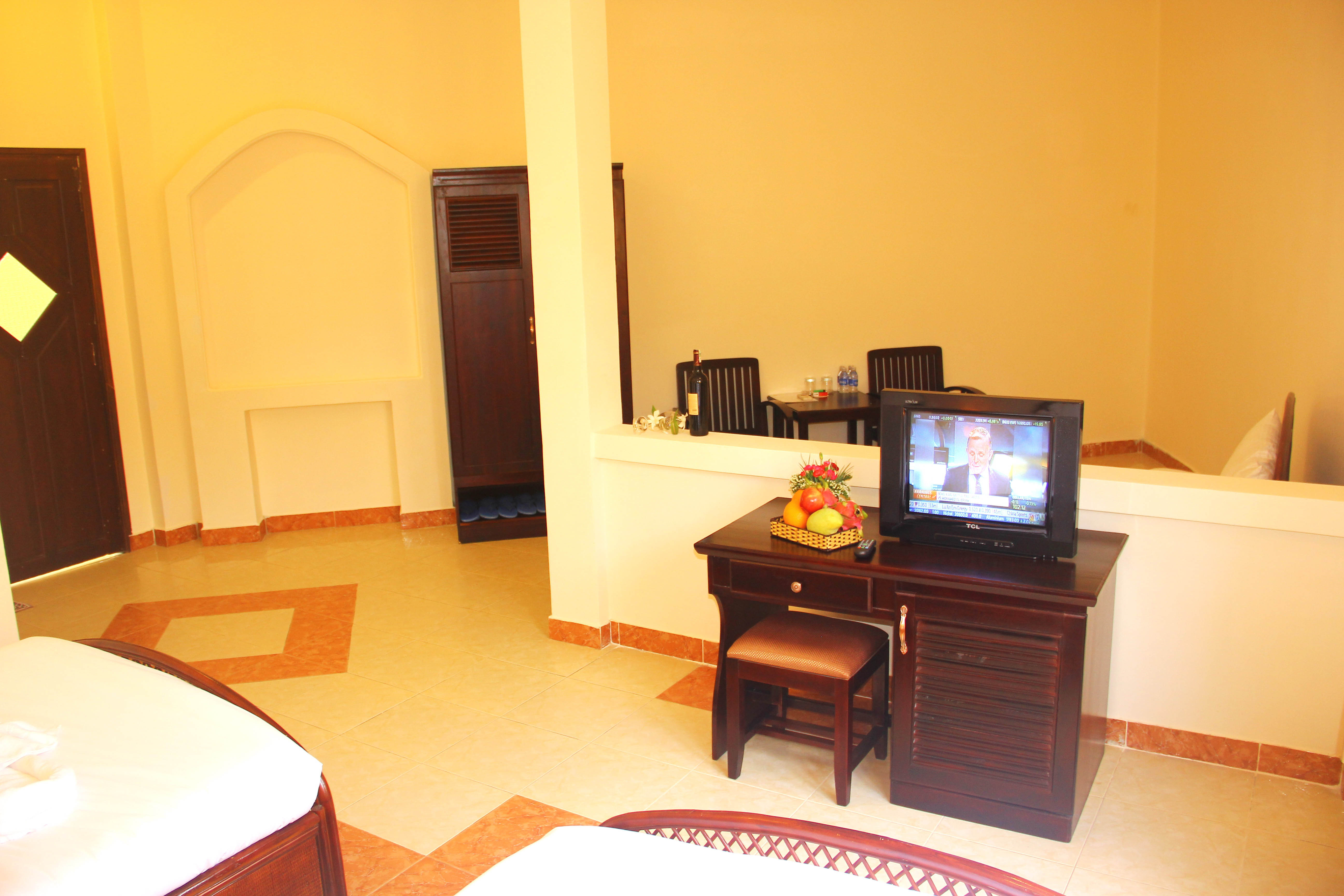 Phòng Deluxe 6 Khách - Hotel24h.net