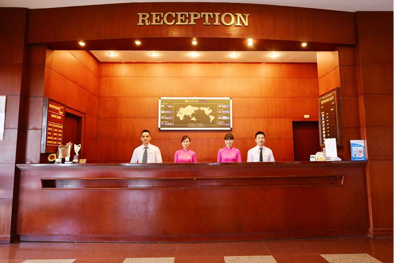 Lễ tân - Hotel24h.net