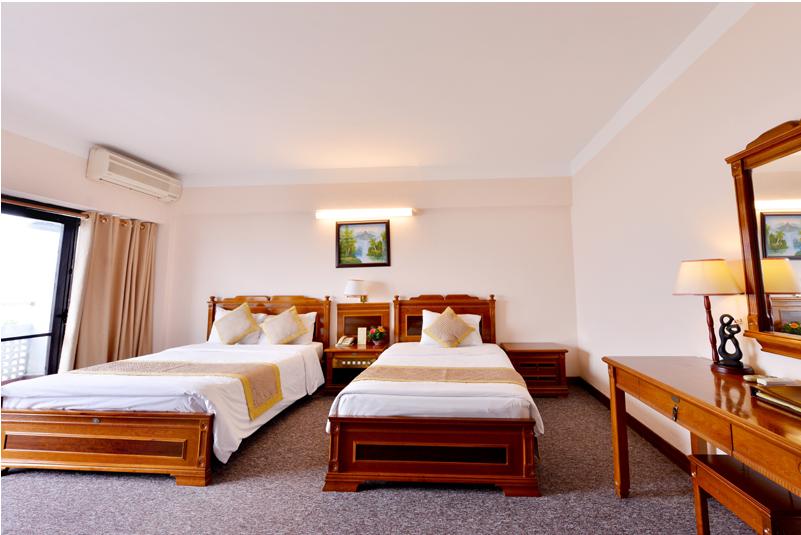 Phòng deluxe - Hotel24h.net