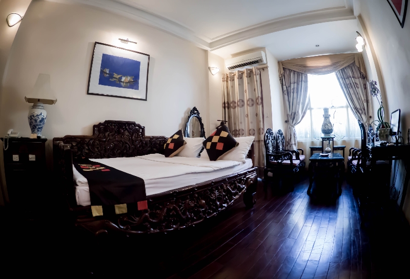 Phòng deluxe - Hotel24h.net