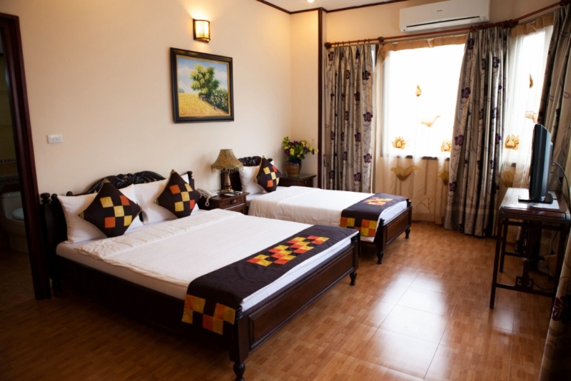 Phòng deluxe - Hotel24h.net