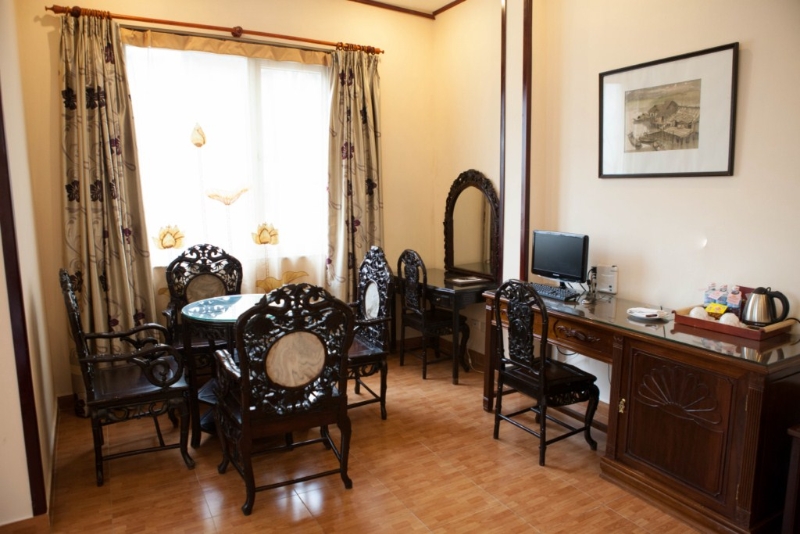 Phòng deluxe - Hotel24h.net