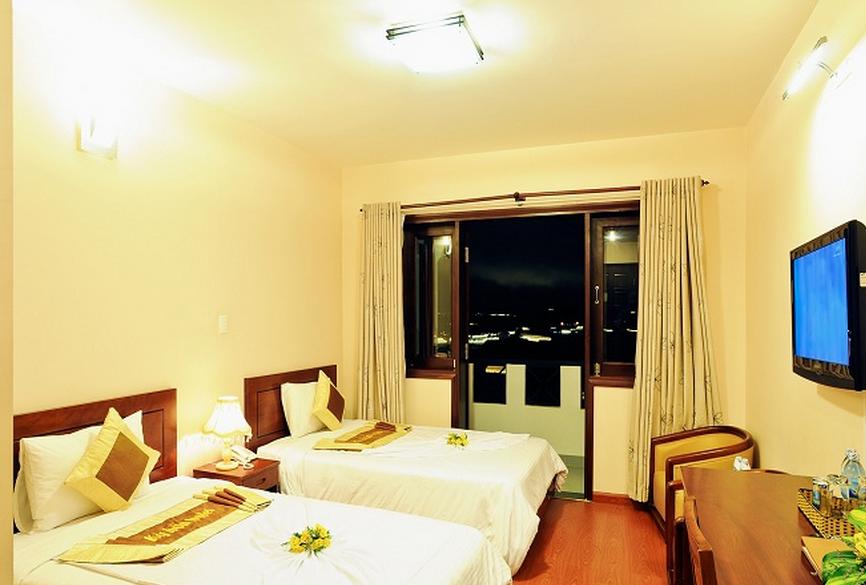 Phòng deluxe - Hotel24h.net