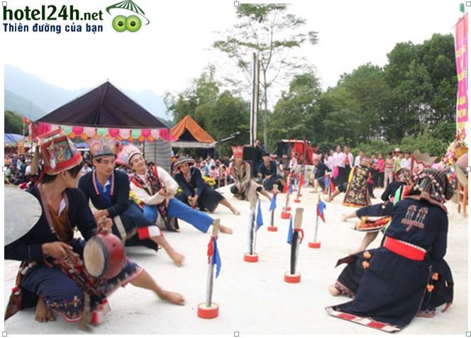 mua-chuong-5-nguoi-dao-hotel24h.net.jpg