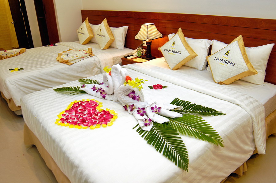 khach-san-nam-hung-phong-deluxe-2-hotel24h.net.jpg