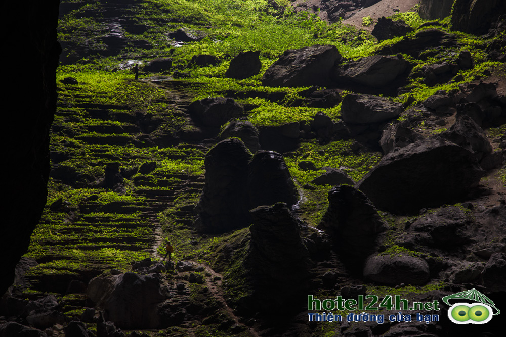 Son-doong-hang-dong-lon-nhat-the-gioi-tai-viet-na-hotel24h-a2.png
