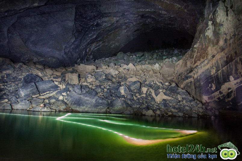 Son-doong-hang-dong-lon-nhat-the-gioi-tai-viet-na-hotel24h-a7.png