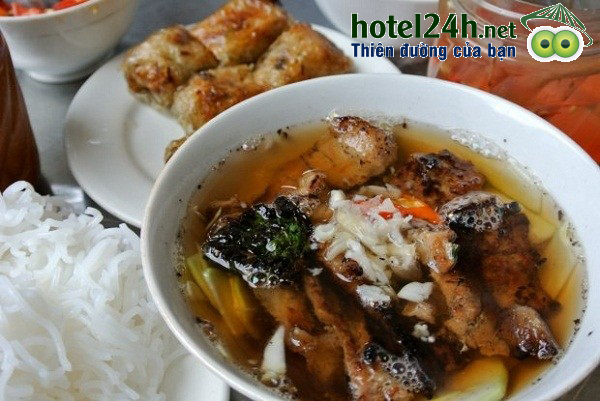 mam-mam-nhung-mon-an-viet-dung-top-the-gioi-hotel24h-a2.png