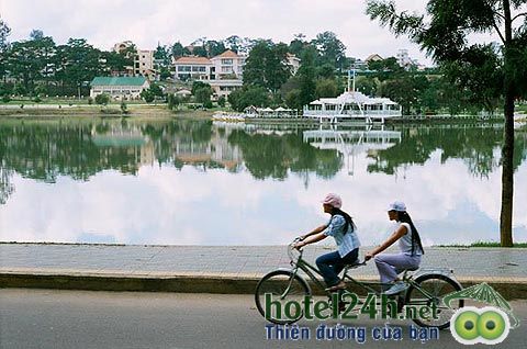 nhung-li-do-ma-ban-nen-di-du-lich-bien-mua-dong-hotel24h-a3.jpg
