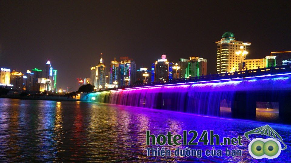 nhung-dia-diem-don-giang-sinh-tuyet-dep-tai-viet-nam-hotel24h-a3.jpg