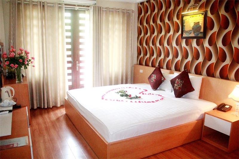 khach-san-indochina-queen-2-phong-superior-5-hotel24h.net.jpg