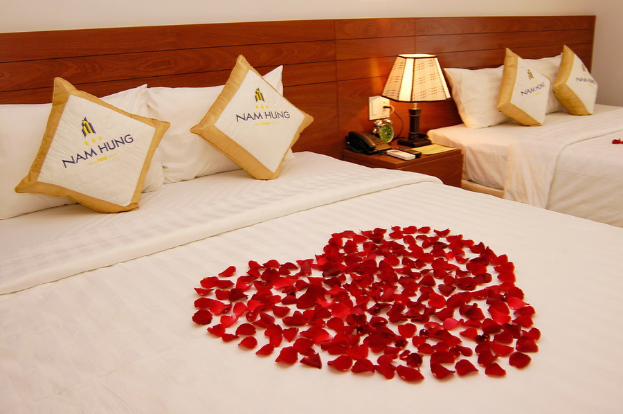 Phòng deluxe - Hotel24h.net