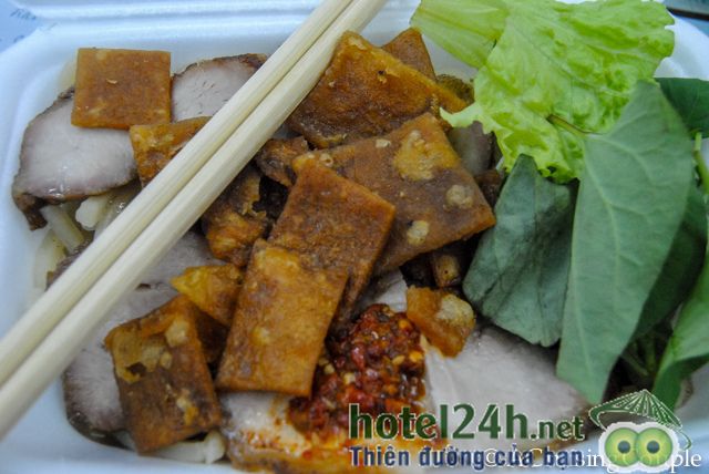 Dung-bo-qua-hoi-an-khi-du-lich-mien-trung-hotel24h-a1_001.jpg