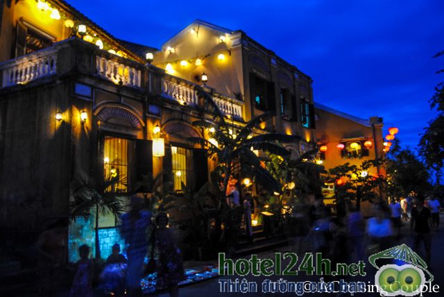Dung-bo-qua-hoi-an-khi-du-lich-mien-trung-hotel24h-a7_001.jpg