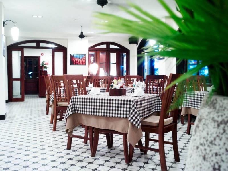 Nhà hàng - Hotel24h.net