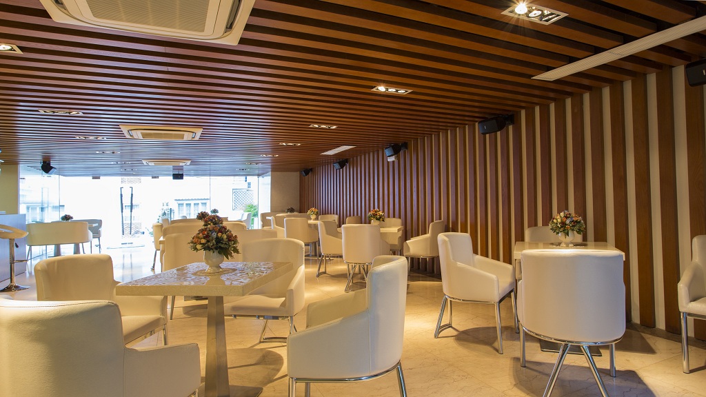 Cafe - Hotel24h.net