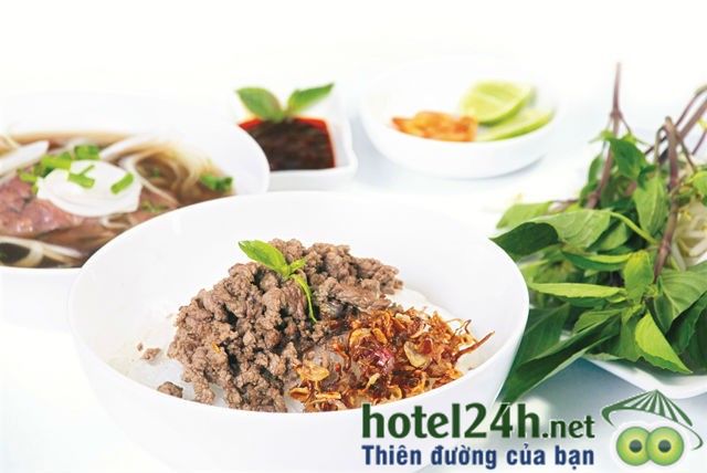 nhung-mon-an-viet-khien-khach-Tay-me-man-hotel24h-a9.jpg