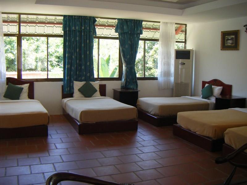 Phòng deluxe - Hotel24h.net