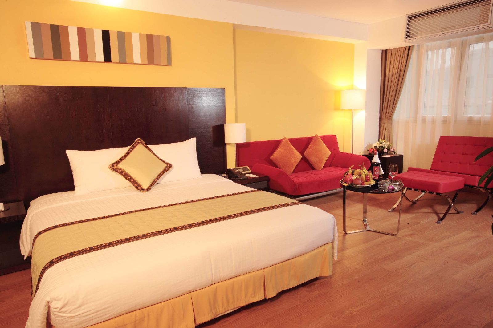 Phòng deluxe - Hotel24h.net