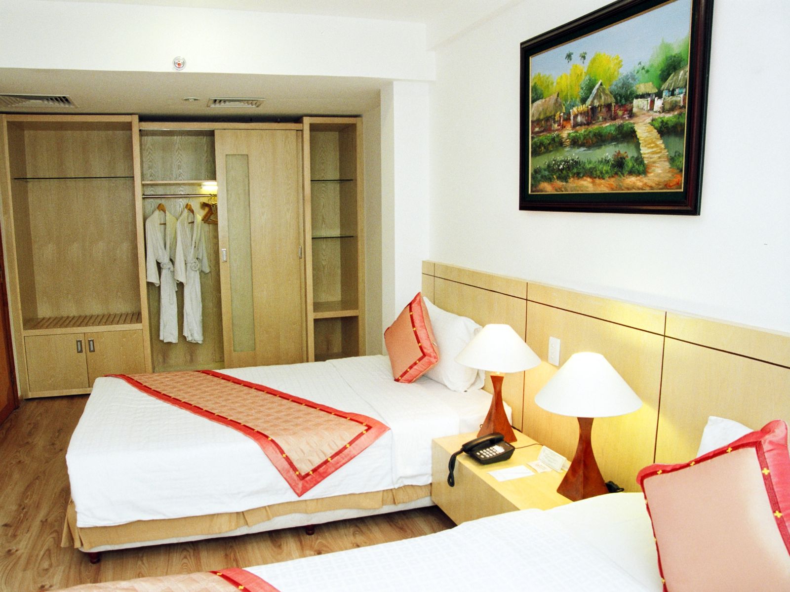 Phòng suite - Hotel24h.net