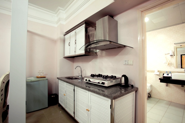 khach-san-hoang-long-phong-ngu-7-hotel24h.net.jpg