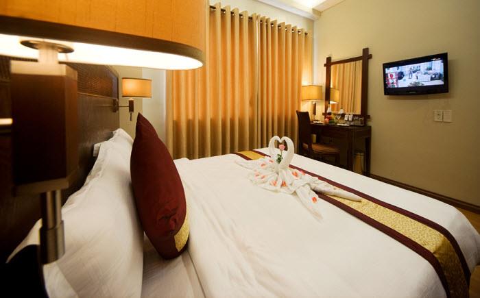 Phòng deluxe - Hotel24h.net