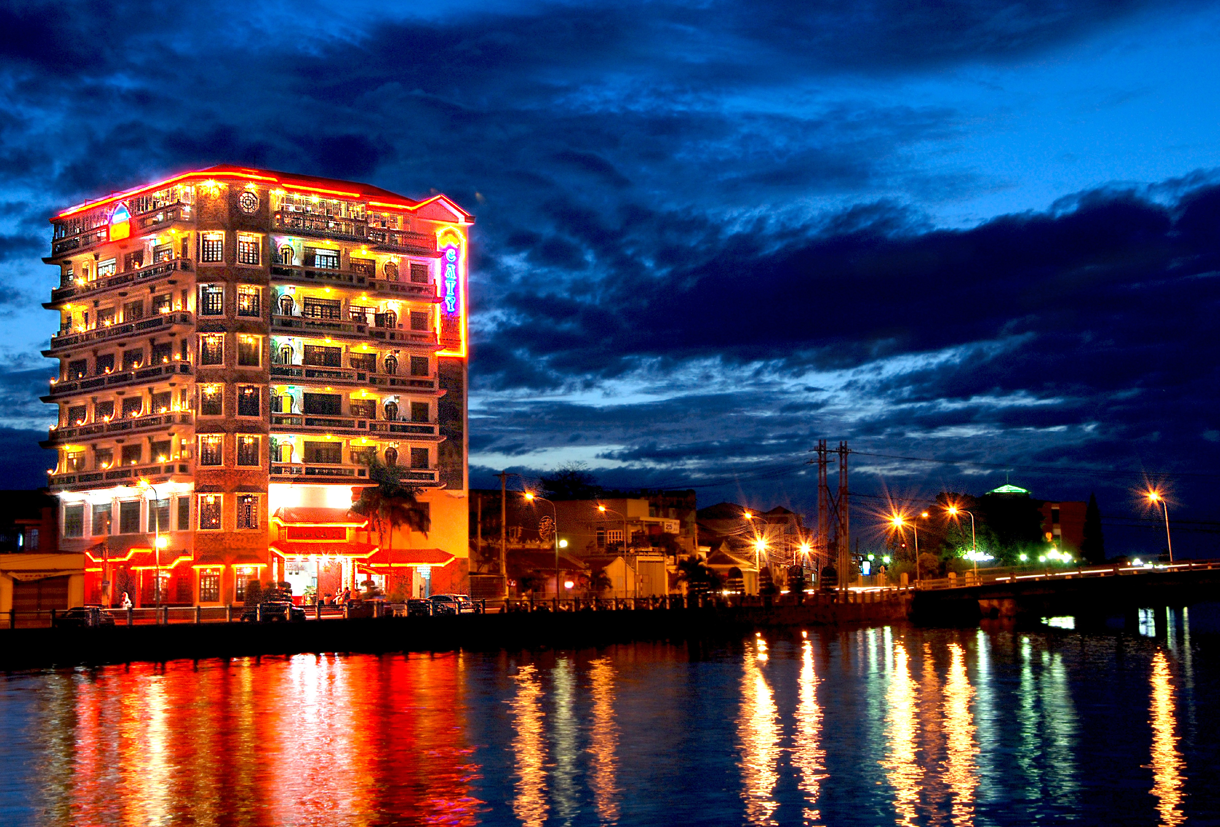 Cảnh quan - Hotel24h.net
