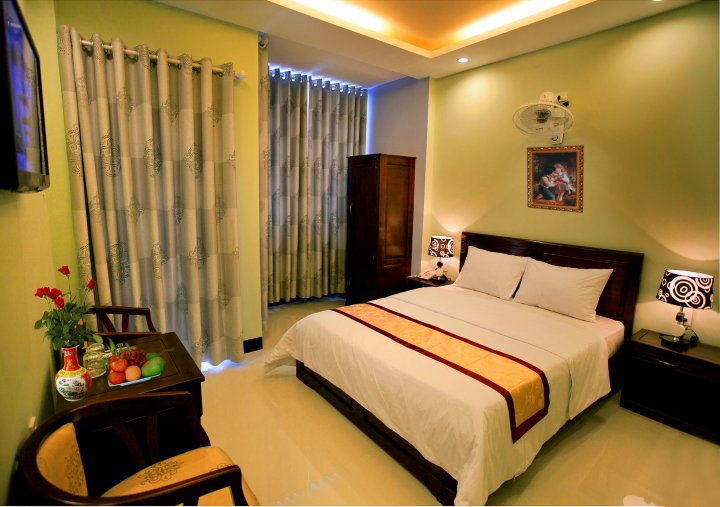 Phòng deluxe - Hotel24h.net