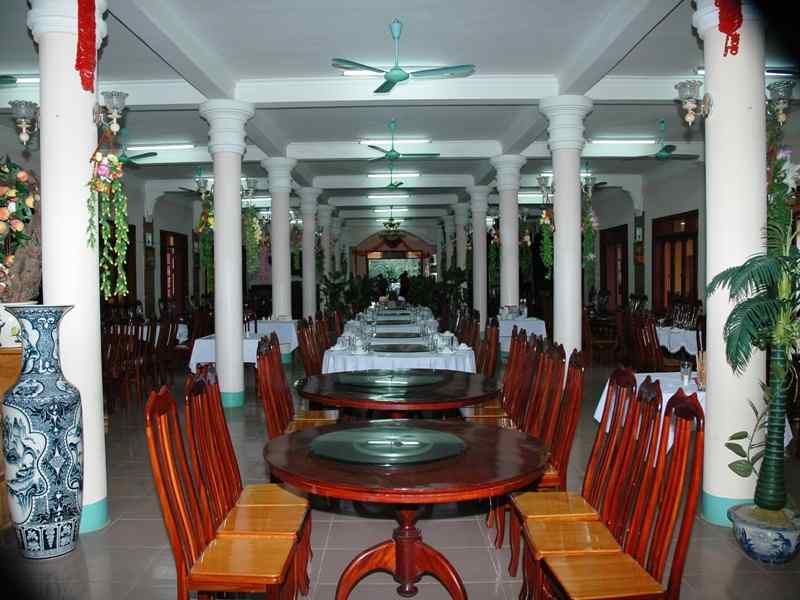 Nhà hàng - Hotel24h.net