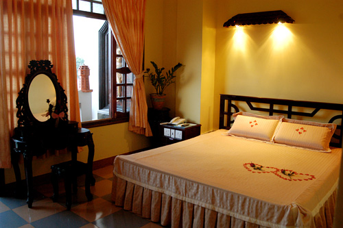 khach-san-ca-ty-phong-vip-3-hotel24h.net.jpg