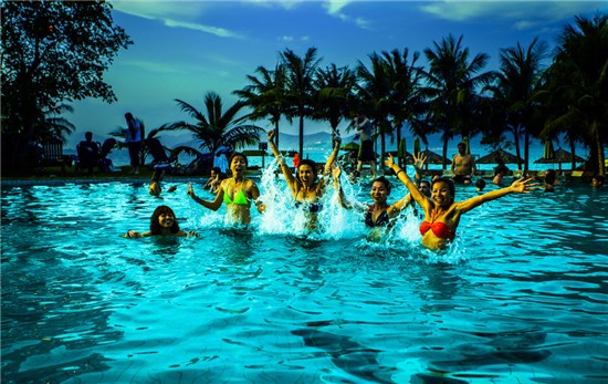 Hồ bơi - Hotel24h.net