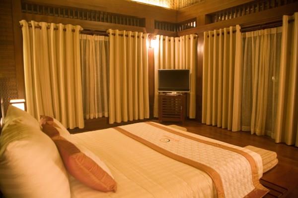 Phòng ngủ - Hotel24h.net