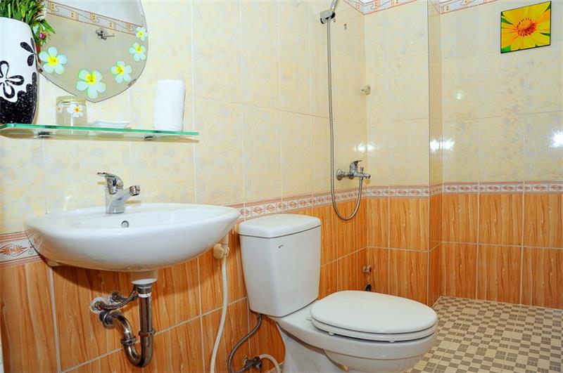 Phòng tắm - Hotel24h.net