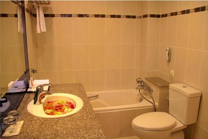 Phòng tắm - Hotel24h.net