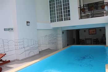Hồ bơi - Hotel24h.net