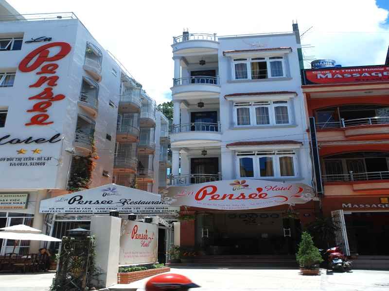 Đặt phòng khách sạn