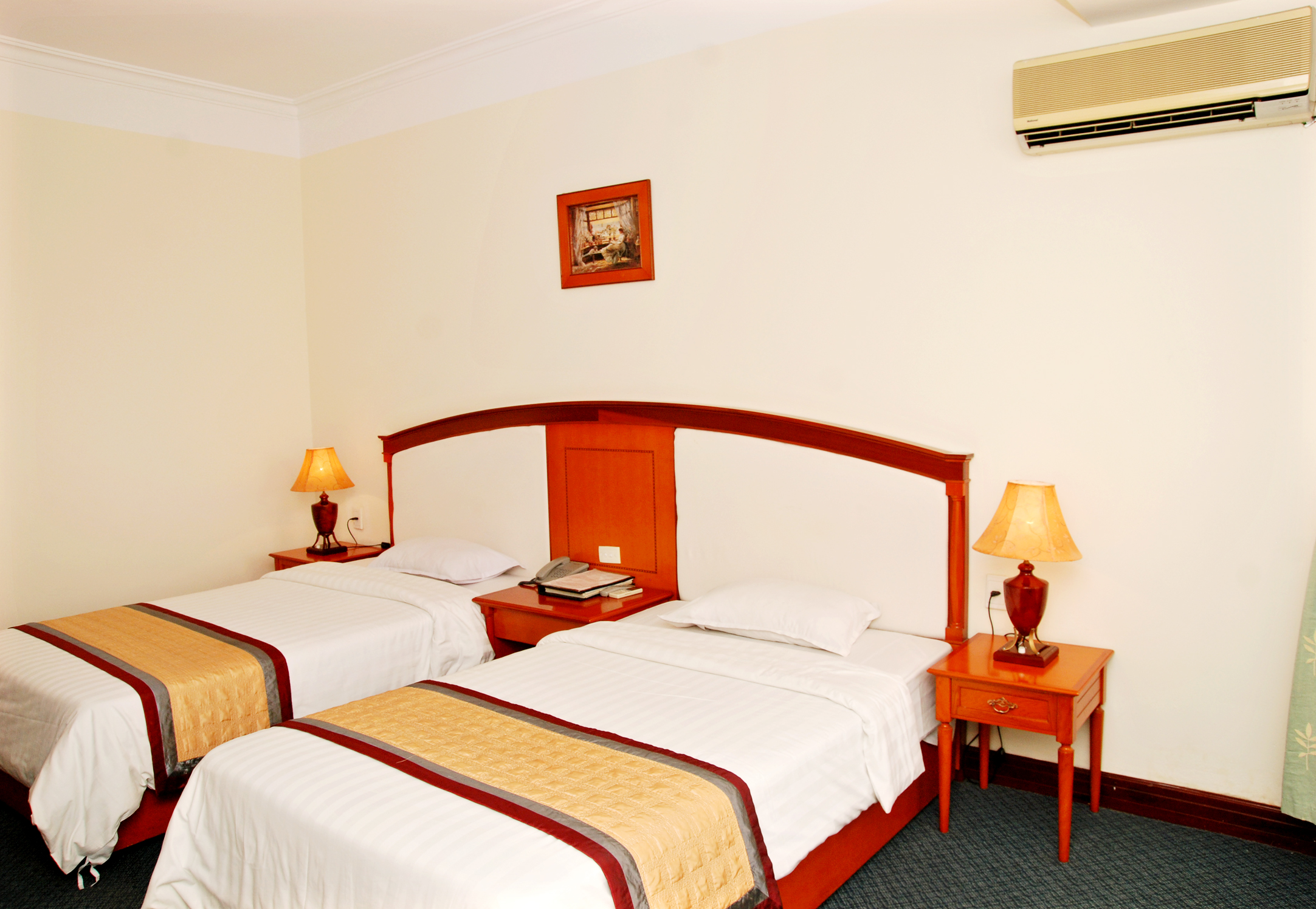 Phòng ngủ - Hotel24h.net