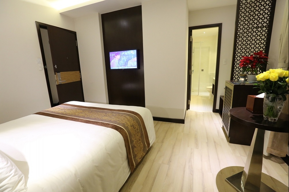 khach-san-dana-pearl-phong-superior-1-hotel24h.net.JPG