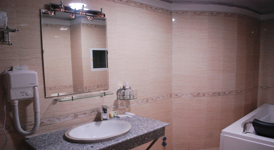 Phòng tắm - Hotel24h.net