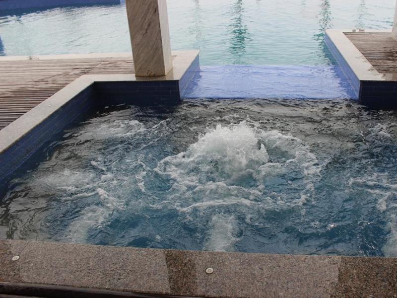 Hồ bơi - Hotel24h.net